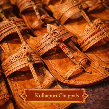 Fridge Magnet :Kolhapuri Chappals